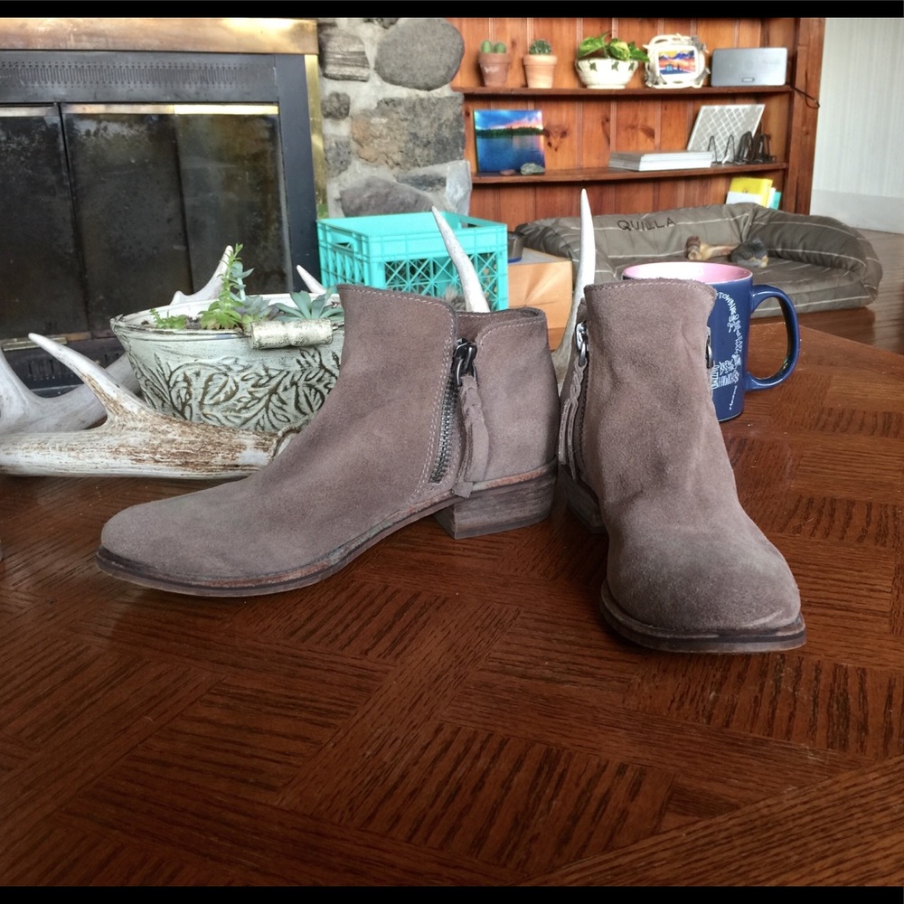 Dolce Vita suede booties